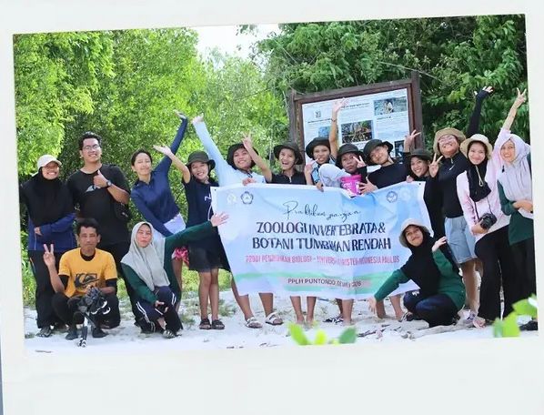 Belajar dari Alam Bersama Pendidikan Biologi